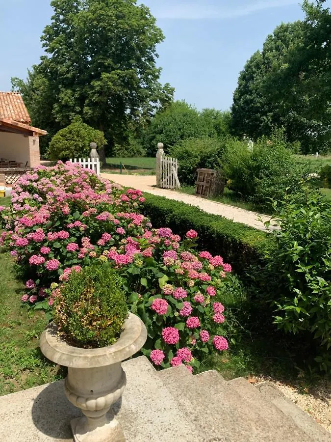 Chambre D'Hotes Et Table D'Hotes Domaine De La Terrasse Sas Et Gite Anda Montauban Lacourt-Saint-Pierre 0*,  France